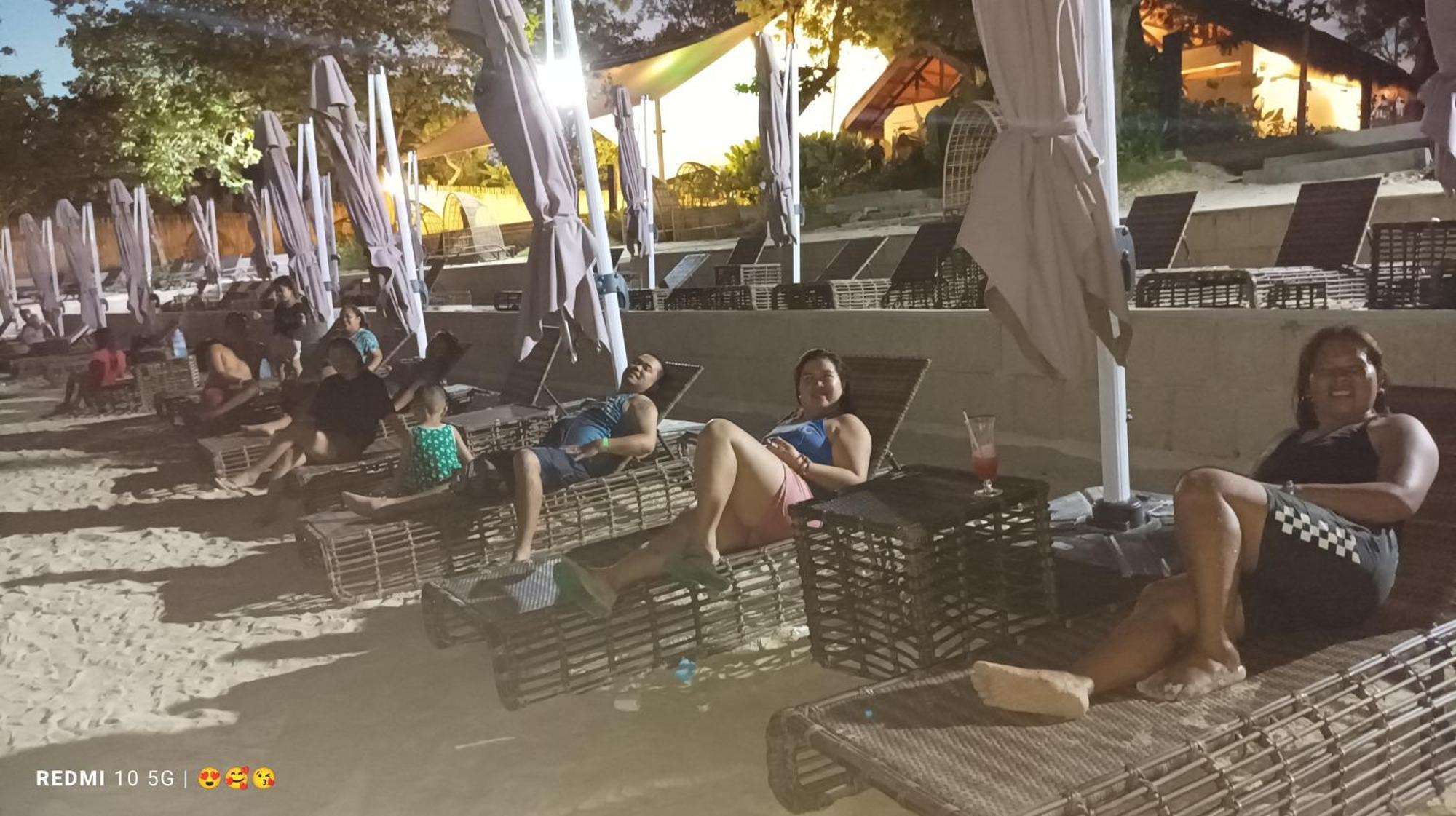 Mactan Newtown Beach Condo Lapu-Lapu City Esterno foto