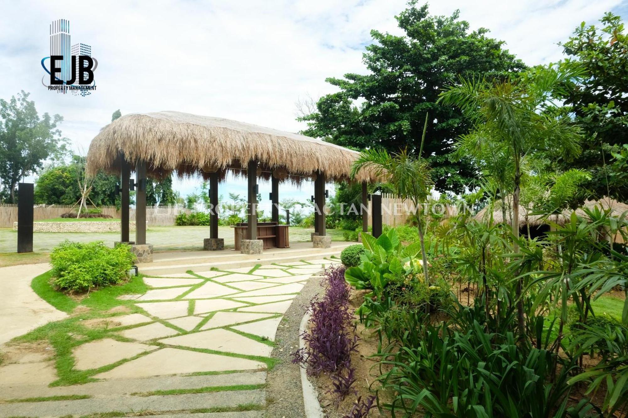 Mactan Newtown Beach Condo Lapu-Lapu City Esterno foto