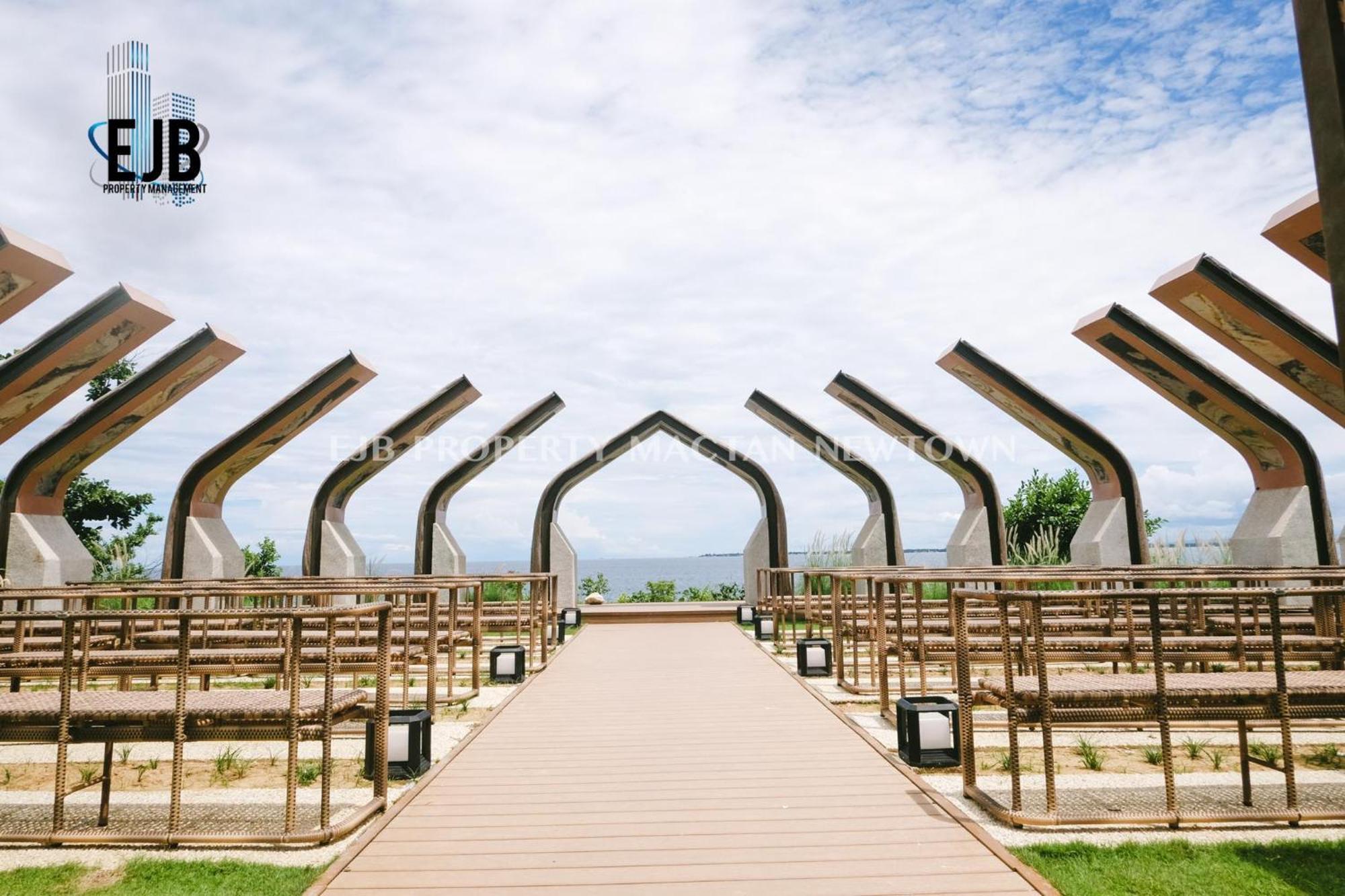 Mactan Newtown Beach Condo Lapu-Lapu City Esterno foto